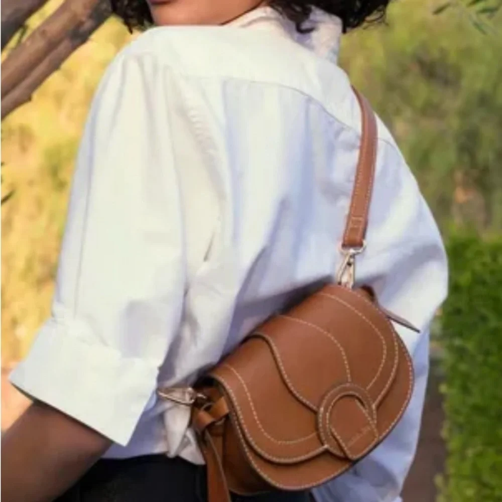 Multi use belt bag - Picture 3 of 4